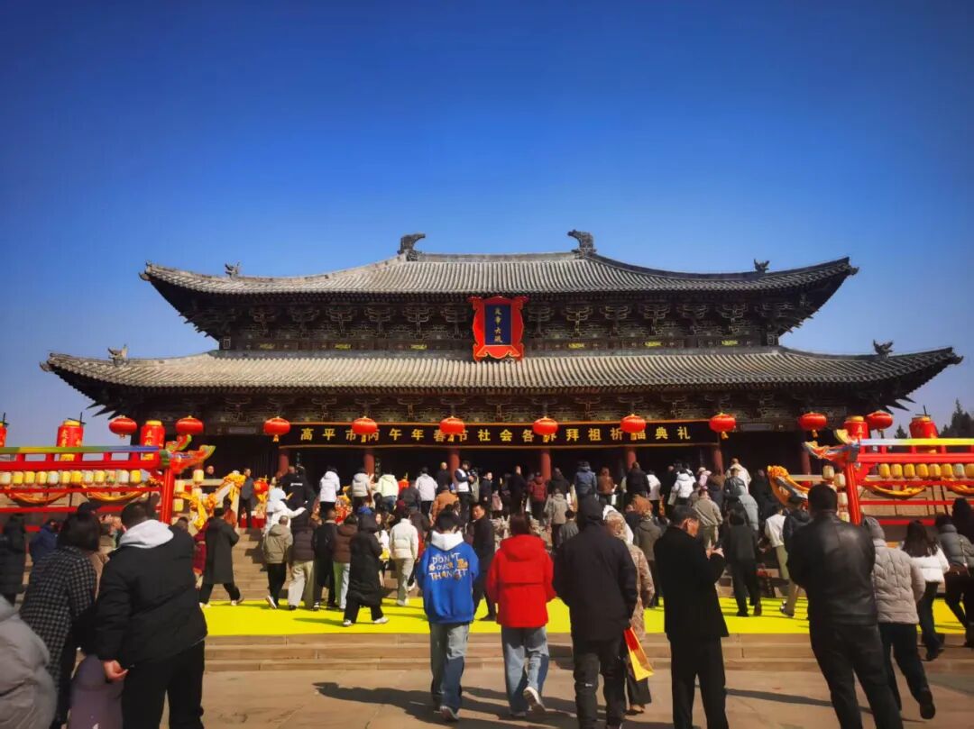 公交护航文旅路，炎帝福佑寻根行。